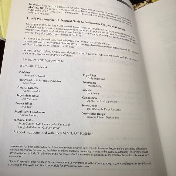 Oracle Bundle - 1 book signed by co-author - Oracle 2 books and 30 discs - Picture 8 of 9